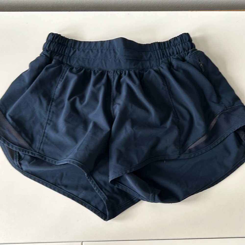 Lululemon Hotty Hots Shorts Size 2